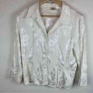 VTG Arielle Tyler Women’s Large Floral Jacquard‎ Long Sleeve Button Up White